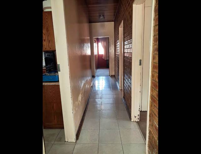 3 BEDROOM HOUSE FOR SALE IN BEDWORTH PARK